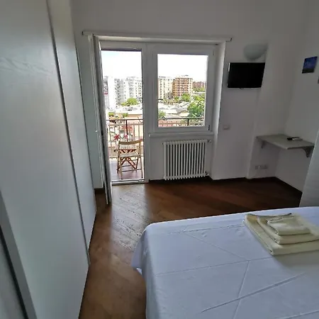 Locazione Turistica Marinella Roma Villa Buitenkant foto